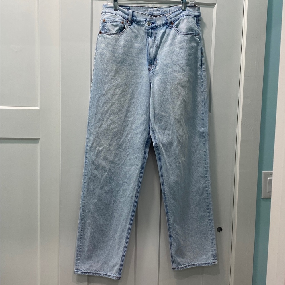 American Eagle Light Blue Denim Jeans